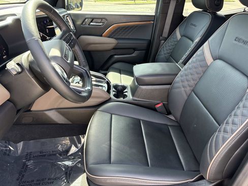 Certified 2024 GMC Canyon Denali image 15