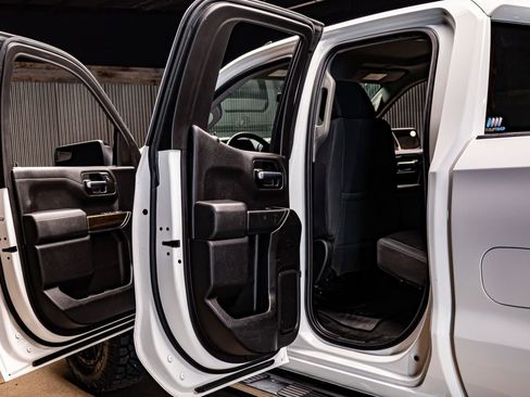 Used 2019 Chevrolet Silverado 1500 LT w/ All-Star Edition image 28