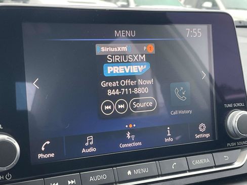 Used 2024 Nissan Altima 2.5 SV FWD image 26