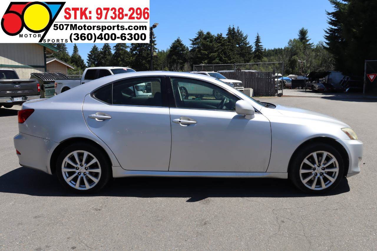 Used 2006 Lexus IS 250 AWD w/ Luxury Pkg image 3