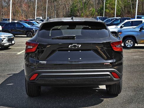 New 2026 Chevrolet Trax RS w/ Driver Confidence Package image 7