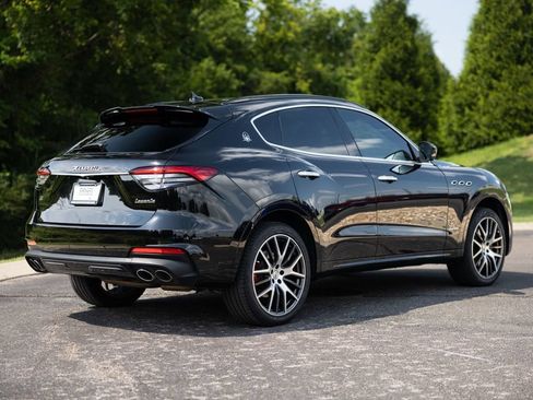 Used 2021 Maserati Levante GranSport AWD/4WD image 7