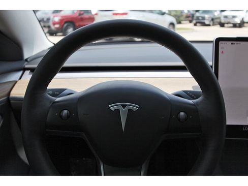 Used 2023 Tesla Model 3 Standard Range RWD image 10