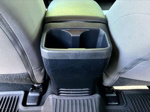 Used 2021 Toyota Tacoma SR5 RWD image 15