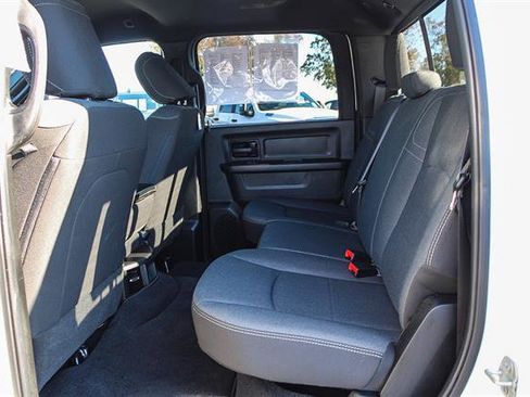 Used 2024 RAM 3500 Tradesman w/ Chrome Appearance Group image 18