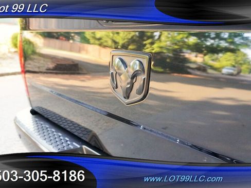 Used 2014 RAM 2500 Laramie w/ Black Appearance Group AWD/4WD image 32