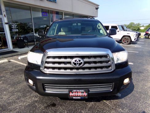 Used 2015 Toyota Sequoia SR5 w/ Premium Package AWD/4WD image 5