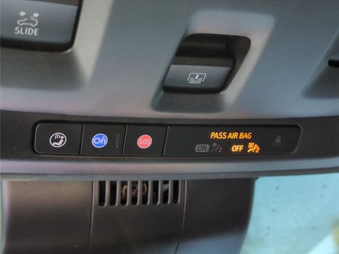 Used 2023 GMC Yukon AT4 image 13