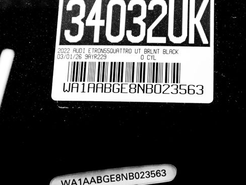 Used 2022 Audi e-tron Premium w/ Convenience Plus Package image 29