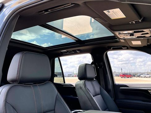 Used 2025 Chevrolet Tahoe RST w/ Comfort Package image 14