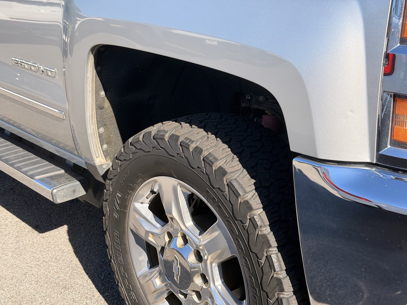 Used 2017 Chevrolet Silverado 2500 LTZ w/ Duramax Plus Package AWD/4WD image 5