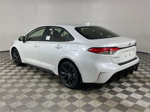 New 2026 Toyota Corolla SE w/ SE Premium Package image 5