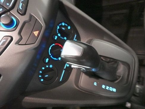 Used 2017 Ford Transit Connect XL image 16