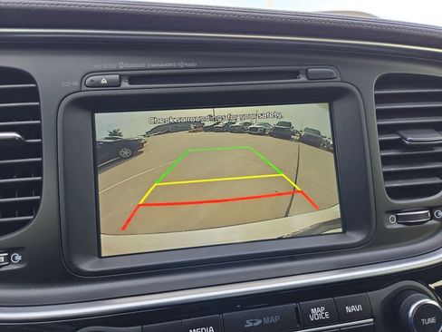 Used 2015 Kia Optima SX image 28