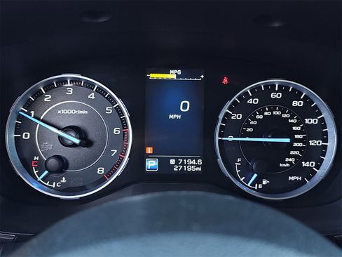 Certified 2022 Subaru Ascent Limited w/ Technology Package image 21