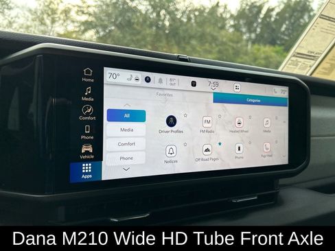 Used 2025 Jeep Wrangler Willys image 32