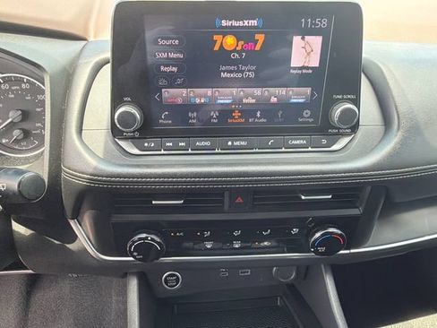 Used 2023 Nissan Rogue S FWD image 28