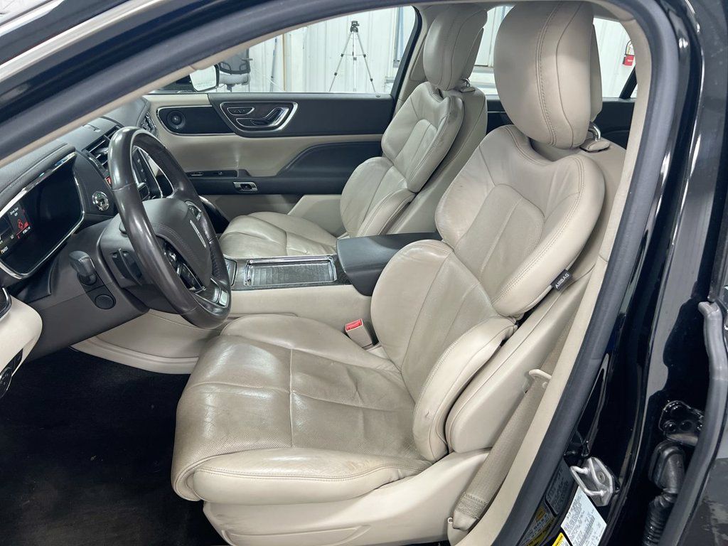 Used 2017 Lincoln Continental Select AWD/4WD image 20