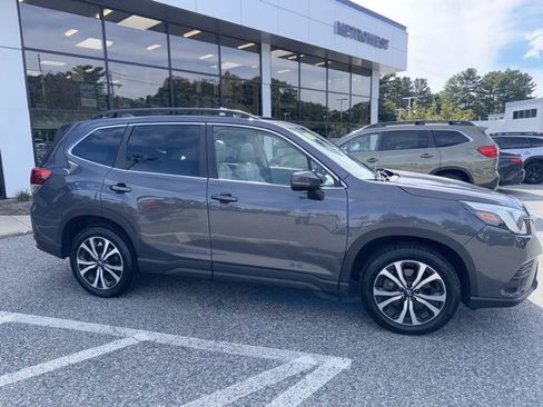 Used 2023 Subaru Forester Limited image 9