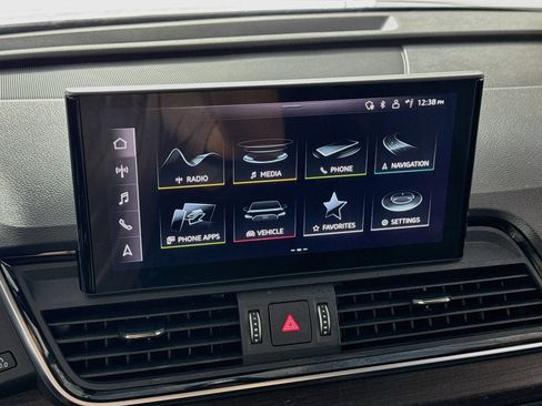 Used 2023 Audi Q5 2.0T Prestige w/ Prestige Package image 19