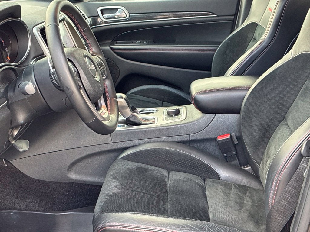 Used 2018 Jeep Grand Cherokee Trailhawk AWD/4WD image 11