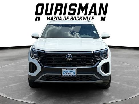 Used 2024 Volkswagen Atlas Cross Sport SE AWD/4WD image 8
