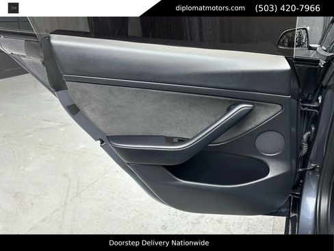 Used 2023 Tesla Model 3 Standard Range image 24