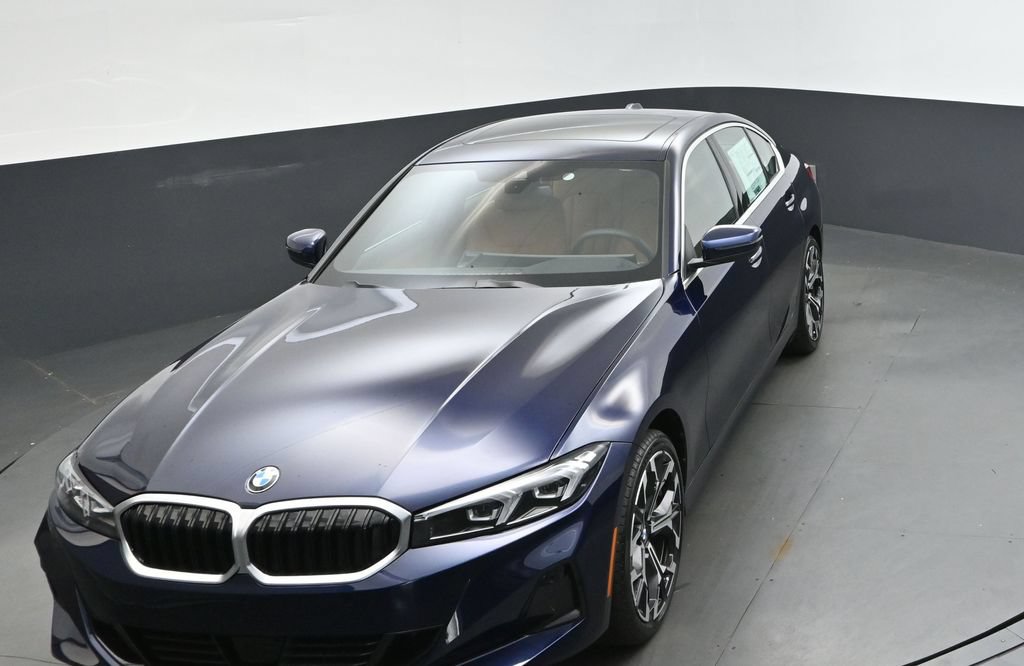 Used 2026 BMW 330i Sedan w/ Convenience Package RWD image 30