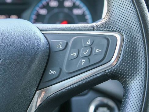 Used 2020 Chevrolet Equinox LS FWD image 35