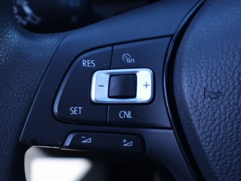 Used 2018 Volkswagen Atlas S image 21