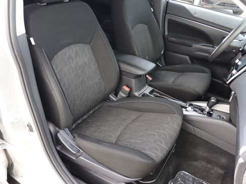 Used 2020 Mitsubishi Outlander Sport ES image 14