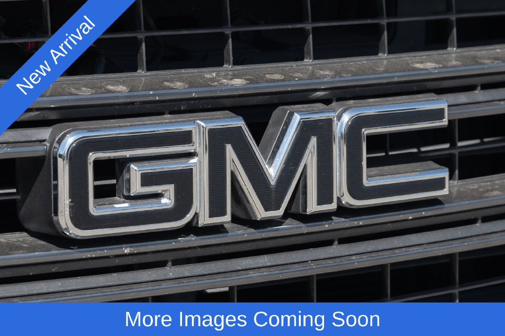 Used 2020 GMC Yukon SLT w/ Graphite Performance Edition RWD image 8