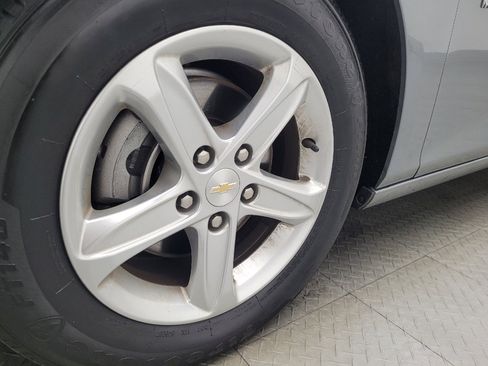 Used 2024 Chevrolet Malibu LT image 31