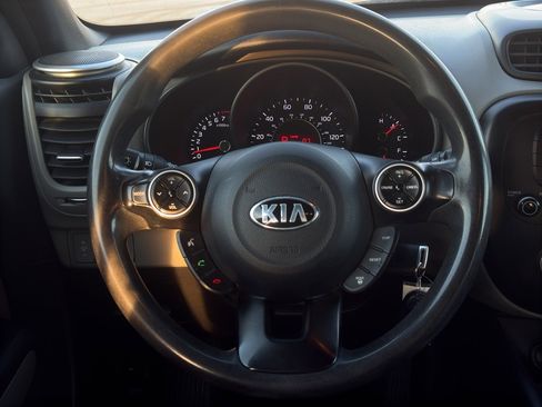 Used 2015 Kia Soul image 25