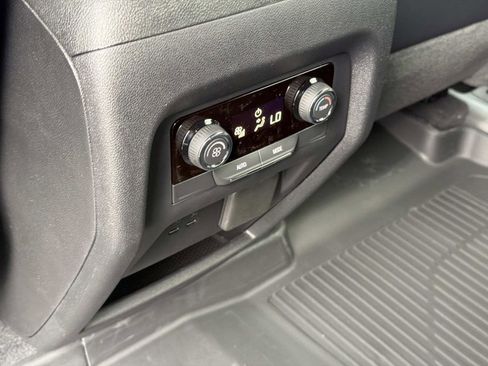 New 2026 Chevrolet Traverse Z71 AWD/4WD image 8