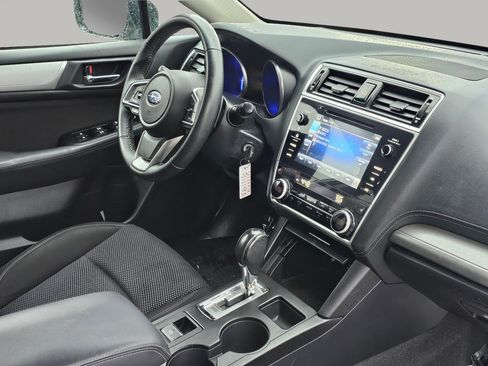 Used 2018 Subaru Outback 2.5i Premium AWD/4WD image 27