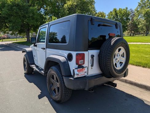 Used 2009 Jeep Wrangler X AWD/4WD image 3