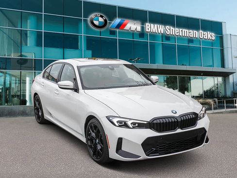 New 2026 BMW 330i Sedan w/ M Sport Package image 3