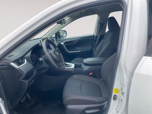 Used 2023 Toyota RAV4 LE image 9