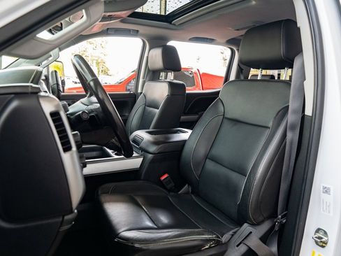 Used 2018 Chevrolet Silverado 2500 LTZ image 20