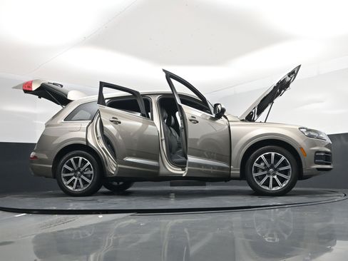 Used 2017 Audi Q7 3.0T Premium Plus image 21