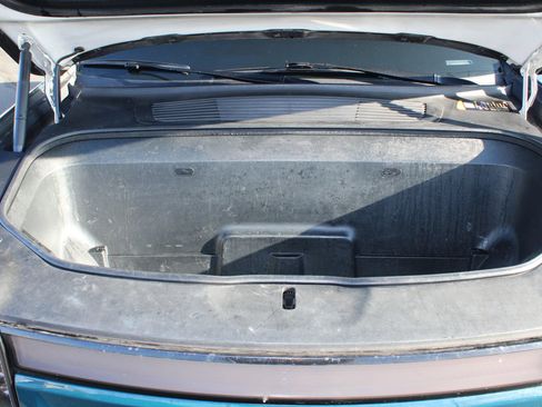 Used 2022 Rivian R1T Adventure image 12