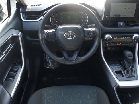 Used 2024 Toyota RAV4 XLE image 5
