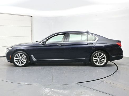 Used 2018 BMW 750i xDrive image 28
