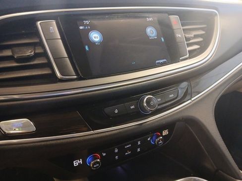 Used 2018 Buick Enclave Essence FWD image 35