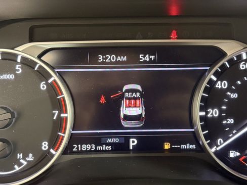 Used 2024 Nissan Rogue SV image 17