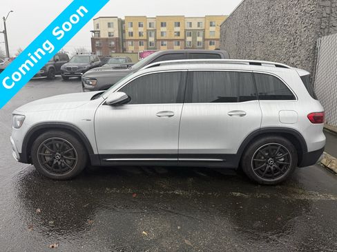 Used 2024 Mercedes-Benz GLB 35 AMG 4MATIC image 4