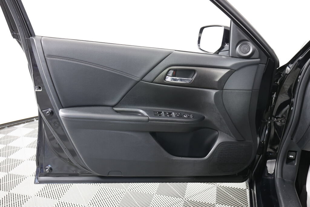 Used 2013 Honda Accord EX image 12