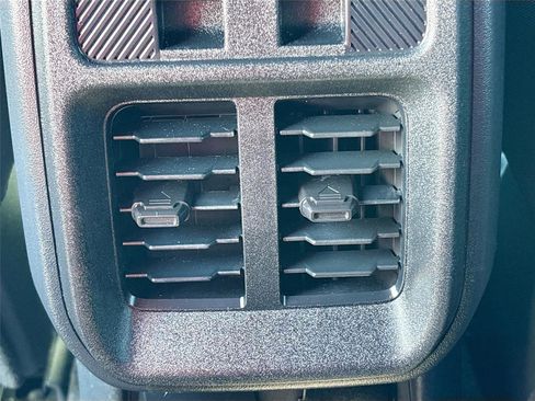 Used 2025 Ford Bronco Big Bend image 25