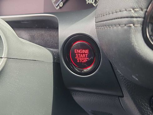 Certified 2023 Honda HR-V LX image 18